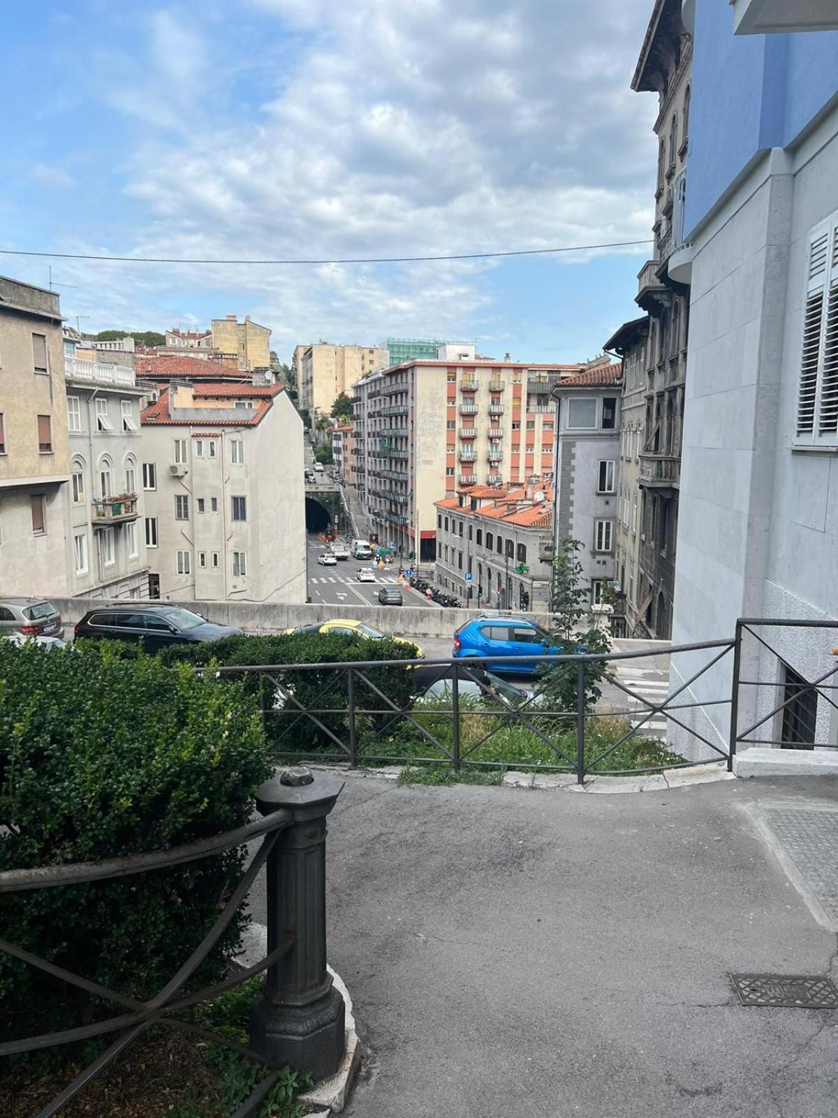 Casa Alice A 2 Passi Dal Centro 55 Mt 2 Trieste Exterior foto